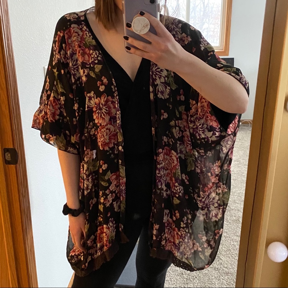 Floral Chiffon Short Sleeve Duster with Crochet